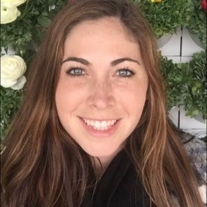 Meet your Posher, Korinne